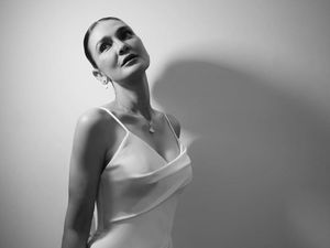 Video: Luna Maya Langsung Sibuk Syuting Lagi Seusai Nikah Video: Luna Maya Langsung Sibuk Syuting Lagi Seusai Nikah