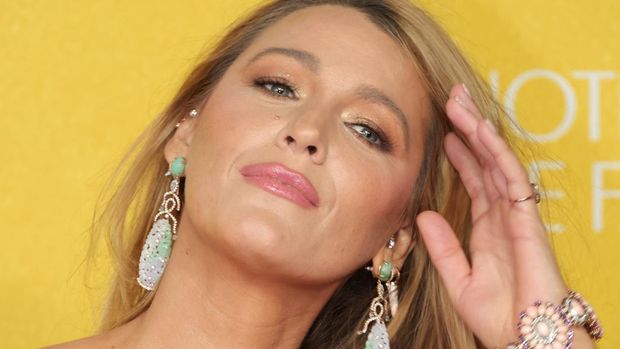 NEW YORK, NEW YORK - APRIL 27: Blake Lively attends 