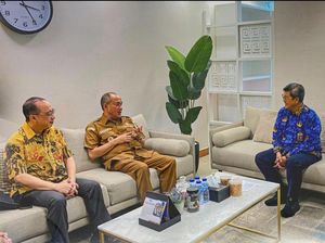 Bupati Banyumas Sebut BUMN China Minat Investasi Tol Pejagan-Cilacap Bupati Banyumas Sebut BUMN China Minat Investasi Tol Pejagan-Cilacap