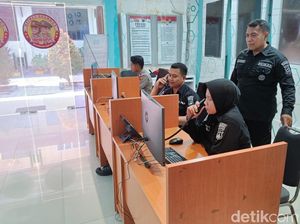 Kapolres Pasuruan Minta Warga Tak Ragu Lapor Lewat Call Center 110 Kapolres Pasuruan Minta Warga Tak Ragu Lapor Lewat Call Center 110
