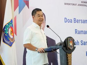 Dirjen Dukcapil Minta Laporkan Jika Ada Pungli Layanan Adminduk Dirjen Dukcapil Minta Laporkan Jika Ada Pungli Layanan Adminduk