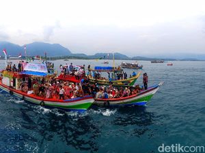 Potret Kemeriahan Hari Nelayan Palabuhanratu Sukabumi Potret Kemeriahan Hari Nelayan Palabuhanratu Sukabumi