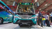 Pakai Sasis Isuzu, New Armada Rilis Bus Baru Grand Touristo