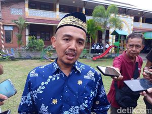 SD As SyafiIyah Kedatangan 2 Orang Ngaku Pemilik Truk Laka Maut Purworejo SD As SyafiIyah Kedatangan 2 Orang Ngaku Pemilik Truk Laka Maut Purworejo