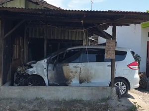 Mobil Pelatih Golf di Deli Serdang Diduga Dibakar OTK, Pelaku Lepaskan Tembakan Mobil Pelatih Golf di Deli Serdang Diduga Dibakar OTK, Pelaku Lepaskan Tembakan