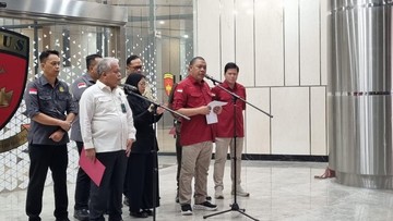 Sritex Terjerat Utang: Negara Merugi Ratusan Miliar, Ada Apa?