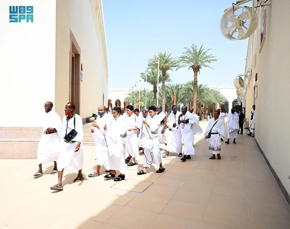 Tantangan Fisik Ibadah Haji: Jemaah Hadapi Jarak Tempuh Puluhan Kilometer di Tanah Suci