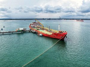 DPRD Minta Pertamina Konsisten Soal Stok BBM di Bengkulu DPRD Minta Pertamina Konsisten Soal Stok BBM di Bengkulu