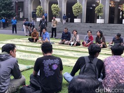 9 Tuntutan Aliansi Mahasiswa UGM dalam Aksi Kemah di Gedung Rektorat