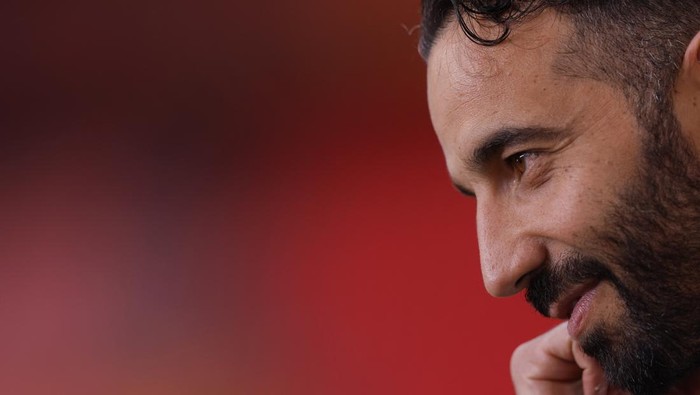 Soccer Football - Europa League - Final - Manchester United Stadium Walk Around - San Mames, Bilbao, Spain - May 20, 2025 Manchester United manager Ruben Amorim during the stadium walk around REUTERS/Andrew Couldridge