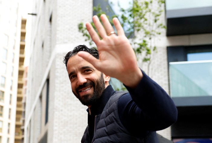FILE PHOTO: Soccer Football - Premier League - Brentford v Manchester United - GTech Community Stadium, London, Britain - May 4, 2025 Manchester United manager Ruben Amorim arrives at the stadium before the match Action Images via Reuters/Peter Cziborra EDITORIAL USE ONLY. NO USE WITH UNAUTHORIZED AUDIO, VIDEO, DATA, FIXTURE LISTS, CLUB/LEAGUE LOGOS OR LIVE SERVICES. ONLINE IN-MATCH USE LIMITED TO 120 IMAGES, NO VIDEO EMULATION. NO USE IN BETTING, GAMES OR SINGLE CLUB/LEAGUE/PLAYER PUBLICATIONS. PLEASE CONTACT YOUR ACCOUNT REPRESENTATIVE FOR FURTHER DETAILS../File Photo