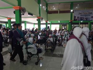 Calon Haji Asal Jepara Sakit di Kualanamu Membaik, Kini Diterbangkan ke Solo