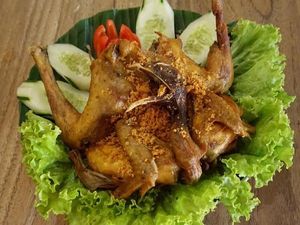 5 Kuliner Non Halal di Solo yang Tak Semua Orang Tahu 5 Kuliner Non Halal di Solo yang Tak Semua Orang Tahu