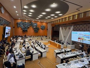 Komisi V DPR Panggil Kemenhub Bahas Harga Tiket Pesawat Mahal