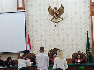 Hukuman 10 Bulan Penjara untuk Duo Rusia Pengendali PSK Internasional di Bali Hukuman 10 Bulan Penjara untuk Duo Rusia Pengendali PSK Internasional di Bali