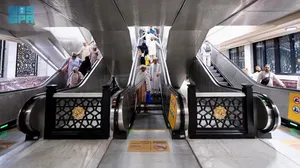 Sibuknya Eskalator-Lift Masjidil Haram Layani 200 Ribu Jemaah per Jam