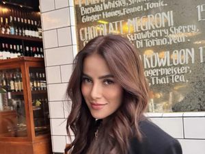 Most Popular: Gaya Olla Ramlan yang Kini Putuskan Lepas Hijab Most Popular: Gaya Olla Ramlan yang Kini Putuskan Lepas Hijab
