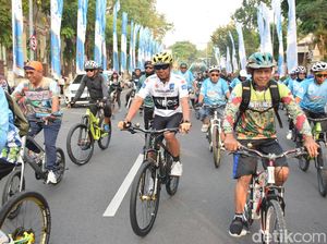 Gowes 456 Km Sambut HUT Lamongan, Jelajahi 27 Kecamatan Gowes 456 Km Sambut HUT Lamongan, Jelajahi 27 Kecamatan