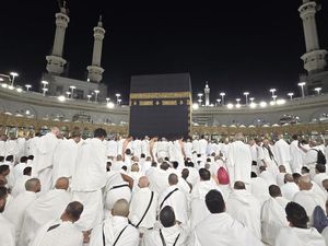 Saudi Umumkan Secara Resmi Dimulainya Musim Umrah 1447 H Saudi Umumkan Secara Resmi Dimulainya Musim Umrah 1447 H