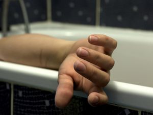 Wanita Ini Tewas usai Masturbasi dengan Alat Dapur, Penyebabnya Mengerikan Wanita Ini Tewas usai Masturbasi dengan Alat Dapur, Penyebabnya Mengerikan
