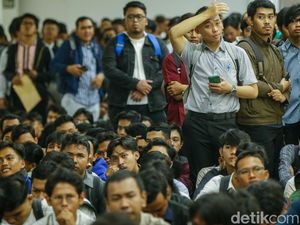 Keluh Penyandang Disabilitas Tak Temukan Loker di Job Fair Jakbar Keluh Penyandang Disabilitas Tak Temukan Loker di Job Fair Jakbar