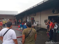 Gudang Oz Britts di Kuta Terbakar, Ratusan Kuintal Daging Hangus
