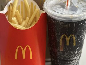 McMigraine, Menu Kentang Goreng dan Soda Manjur Sembuhkan Migrain McMigraine, Menu Kentang Goreng dan Soda Manjur Sembuhkan Migrain