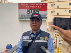 PPIH Jelaskan Momen di Balik Viral Jemaah Haji Geret Koper Malam Hari