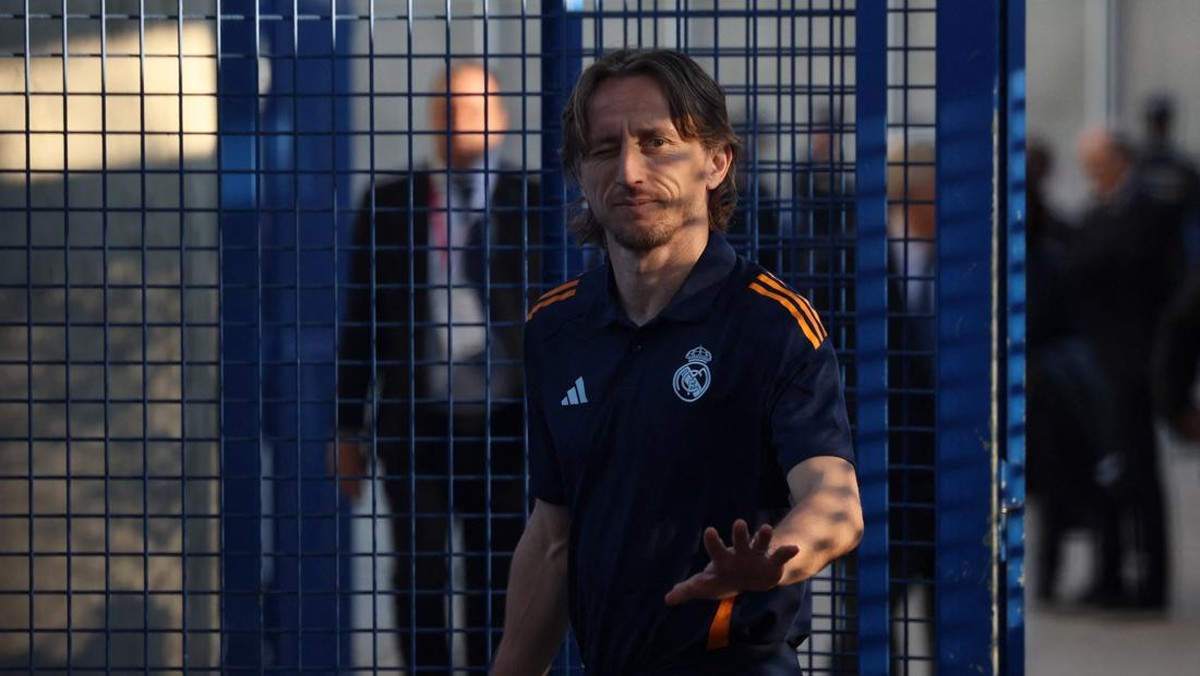 Luka Modric tinggalkan Real Madrid akhir musim ini (REUTERS/Isabel Infantes)