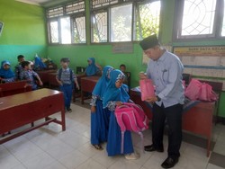 19 Sekolah di Kediri Lombok Barat Dapat Jatah MBG, Tak Ada Menu Nasi