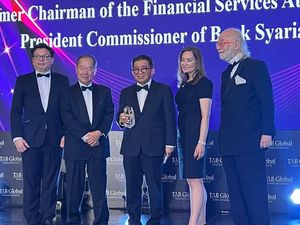 Eks Bos OJK Muliaman Hadad Dapat Penghargaan Internasional Eks Bos OJK Muliaman Hadad Dapat Penghargaan Internasional