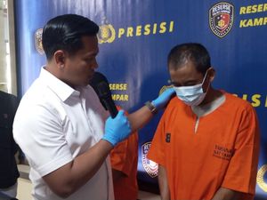 Biadab! Pasutri di Riau Paksa Putrinya Threesome Sejak 2014 Biadab! Pasutri di Riau Paksa Putrinya Threesome Sejak 2014