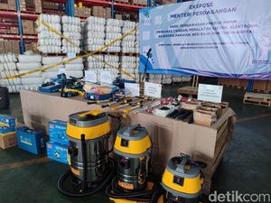 Penampakan Barang-barang Haram dari China