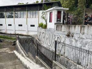 Senangnya Warga Desa Sambangan Nikmati Listrik dari PLMTH Muara Panji Senangnya Warga Desa Sambangan Nikmati Listrik dari PLMTH Muara Panji