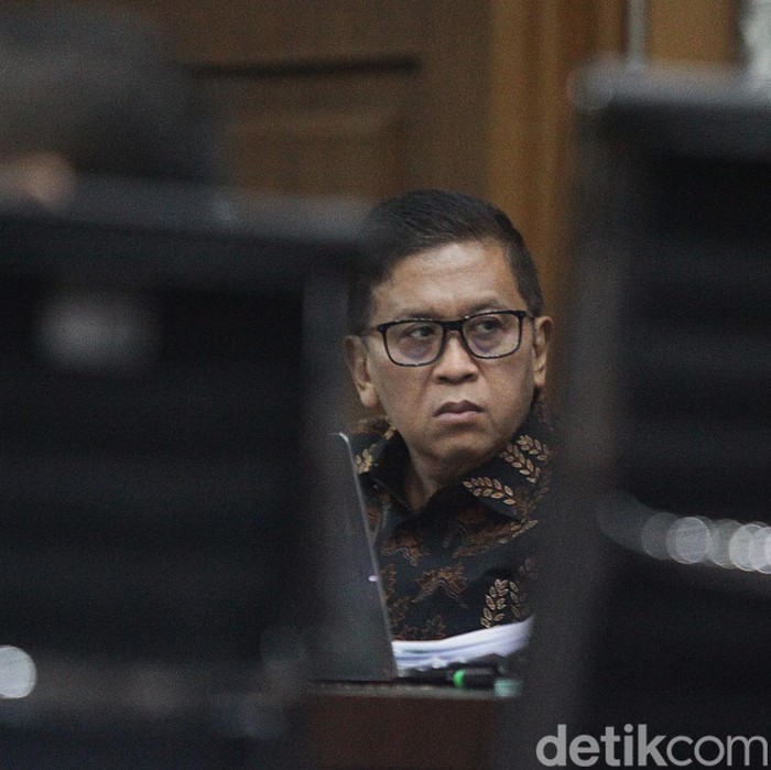 Potret Eks Kader PDIP Saiful Bahri jadi Saksi dalam Sidang Hasto Kristiyanto Mantan kader PDI Perjuangan Saiful Bahri bersaksi dalam sidang permasalahan praduga suap proses pergeseran antarwaktu (PAW) anggota dewan perwakilan rakyat dan perintangan penyidikan dengan terdakwa Hasto Kristiyanto di Pengadilan Tipikor, Jakarta, Kamis (22/5/2025).
