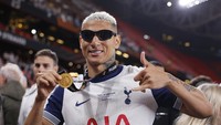 Tottenham Hotspur jadi satu-satunya tim yang mempecundangi MU di laga kandang, tandang, dan netral. (Foto: REUTERS/Andrew Couldridge)