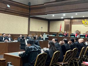 Eks Kader PDIP Ngaku Lapor Hasto Usai Serahkan Duit ke Mantan Komisioner KPU Eks Kader PDIP Ngaku Lapor Hasto Usai Serahkan Duit ke Mantan Komisioner KPU