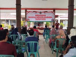 Polres Blitar Kota Blusukan Edukasi Warga Cegah Narkoba Polres Blitar Kota Blusukan Edukasi Warga Cegah Narkoba