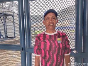 Cinta Tiada Tara Ujang Datuk Suparman untuk Persib