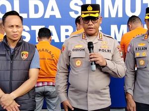 10 Debt Collector Cegat-Rampas Hp Dokter di Medan, 4 Ditangkap 10 Debt Collector Cegat-Rampas Hp Dokter di Medan, 4 Ditangkap