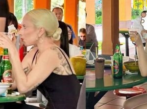 Kursi Bekas Lady Gaga Makan di Maxwell Food Centre Jadi Spot Foto Kursi Bekas Lady Gaga Makan di Maxwell Food Centre Jadi Spot Foto