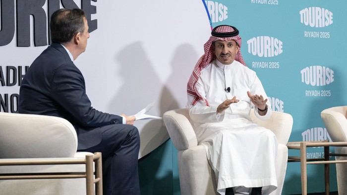 Menteri Pariwisata Arab Saudi Ahmed al-Khatib Menteri Pariwisata Arab Saudi Ahmed al-Khatib