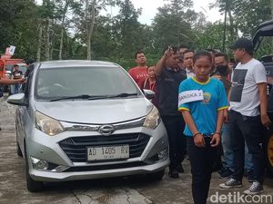 Rekonstruksi Perampokan Taksi Online di Klaten, Korban Juga Hadir Rekonstruksi Perampokan Taksi Online di Klaten, Korban Juga Hadir