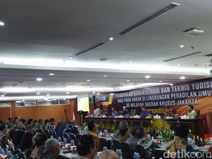 Ketua MA: Hakim Tak Bisa Jadi Malaikat, tapi Jangan Jadi Setan Semua Ketua MA: Hakim Tak Bisa Jadi Malaikat, tapi Jangan Jadi Setan Semua