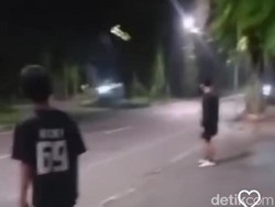 Viral Pemuda di Malang Lempar Paving hingga Pemotor Tersungkur