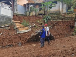 Pergerakan Tanah Tasikmalaya, Belasan Rumah Retak dan Rusak