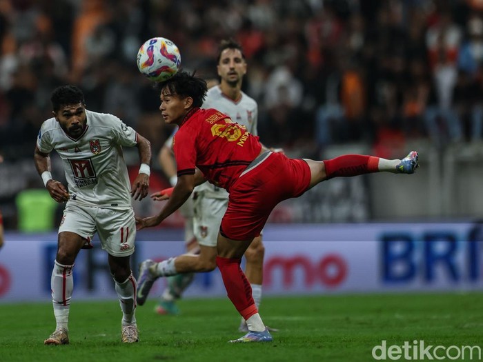 Persija Jakarta menjamu Malut United dalam laga terakhir kedua tim di kompetisi BRI Liga 1 2024/2025 di JIS, Jakarta, Jumat (23/5/2025).