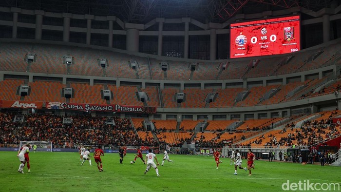 Persija Jakarta menjamu Malut United dalam laga terakhir kedua tim di kompetisi BRI Liga 1 2024/2025 di JIS, Jakarta, Jumat (23/5/2025).