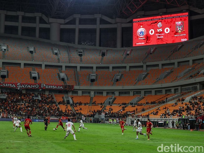 Persija Jakarta menjamu Malut United dalam laga terakhir kedua tim di kompetisi BRI Liga 1 2024/2025 di JIS, Jakarta, Jumat (23/5/2025).
