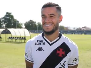 Ngeri-ngeri Sedap! Suara Tembakan Terdengar Saat Coutinho Diwawancara Ngeri-ngeri Sedap! Suara Tembakan Terdengar Saat Coutinho Diwawancara